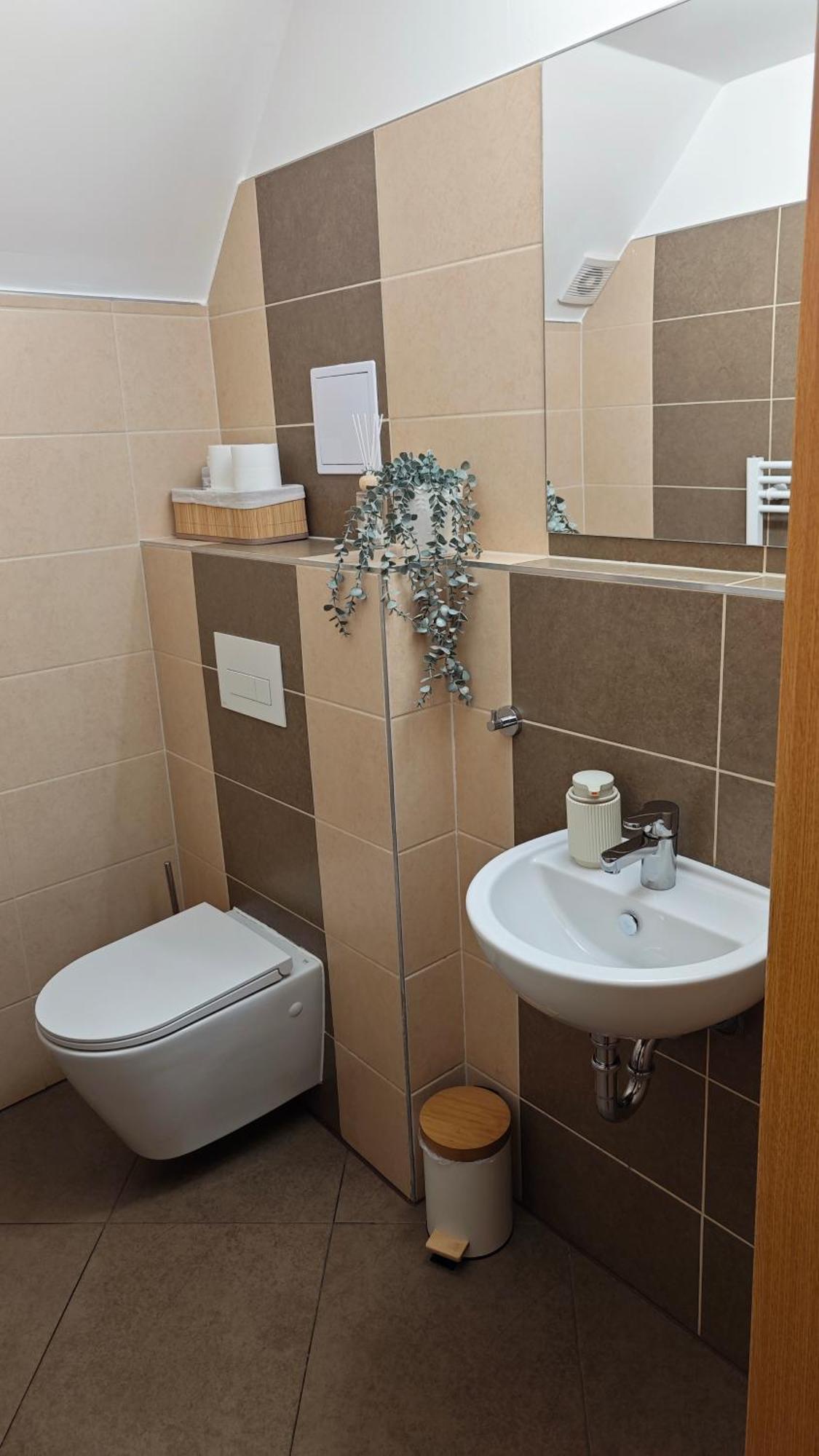 Apartman Niki Apollon Resort Lednice Exterior photo